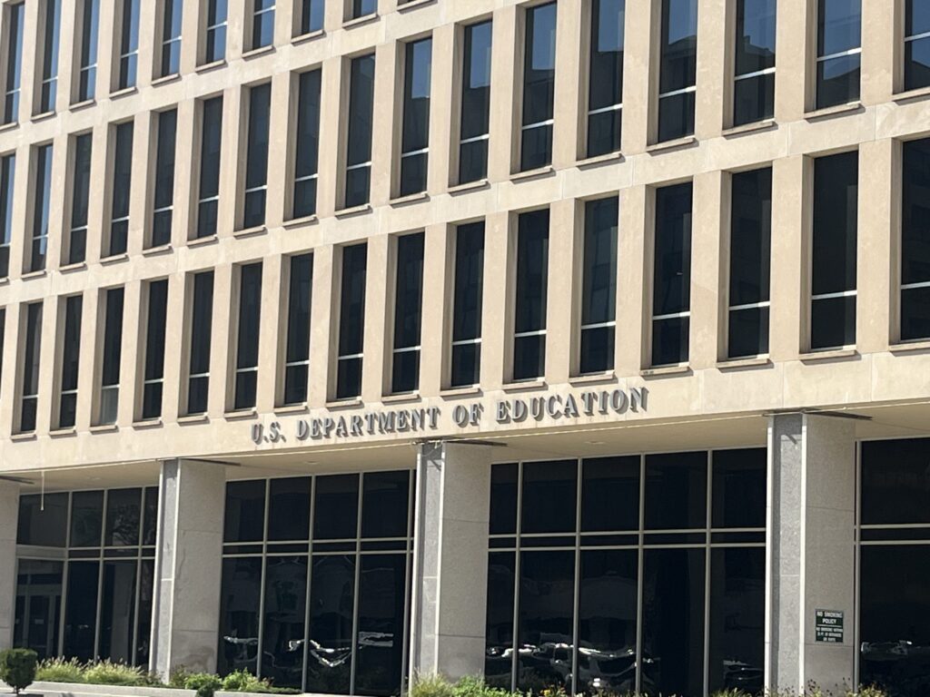 Past secretaries, union leader call for probe into Education Department slashing Past secretaries, union leader call for probe into Education Department slashing