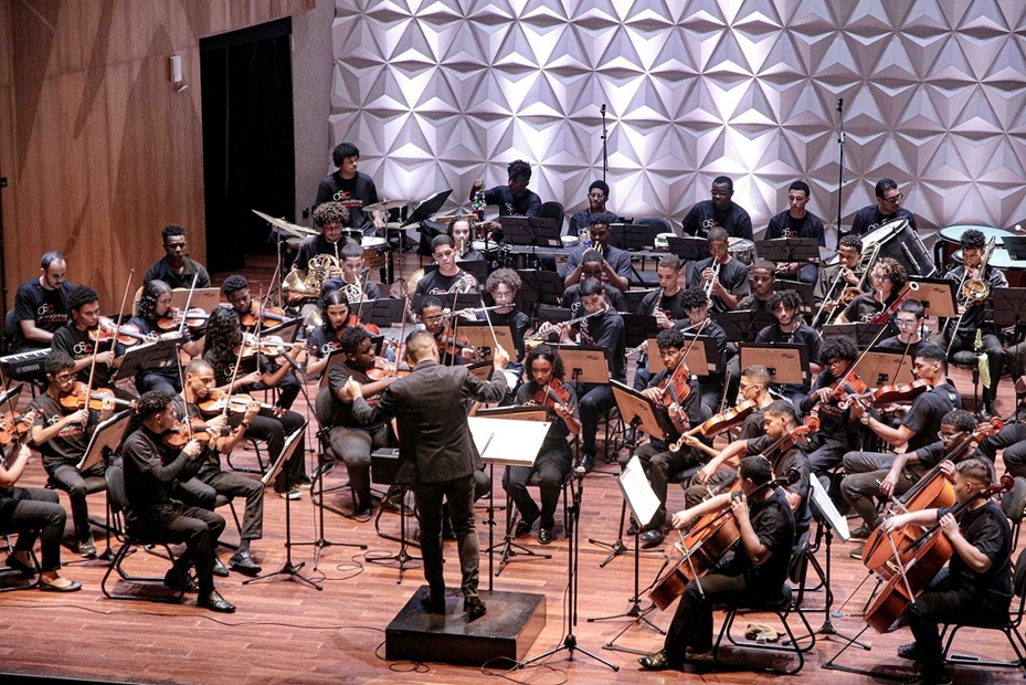 Orq. Sinfônica Juvenil Carioca e Favela Orquestra no Teatro João Caetano