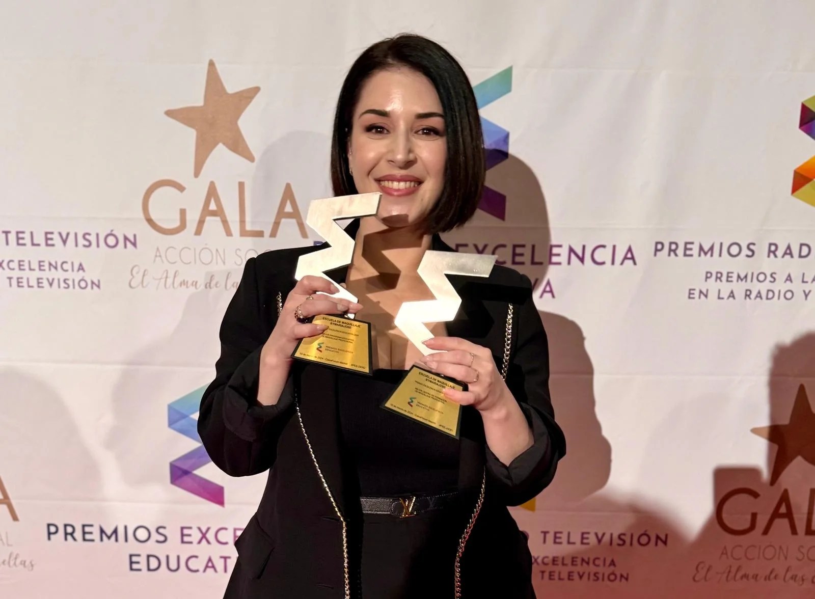 WhatsApp-Image-2024-03-19-at-07.51.42 Una empresaria de Arahal recibe el Premio Excelencia Educativa de Fundación La Caixa en Madrid – El Pespunte