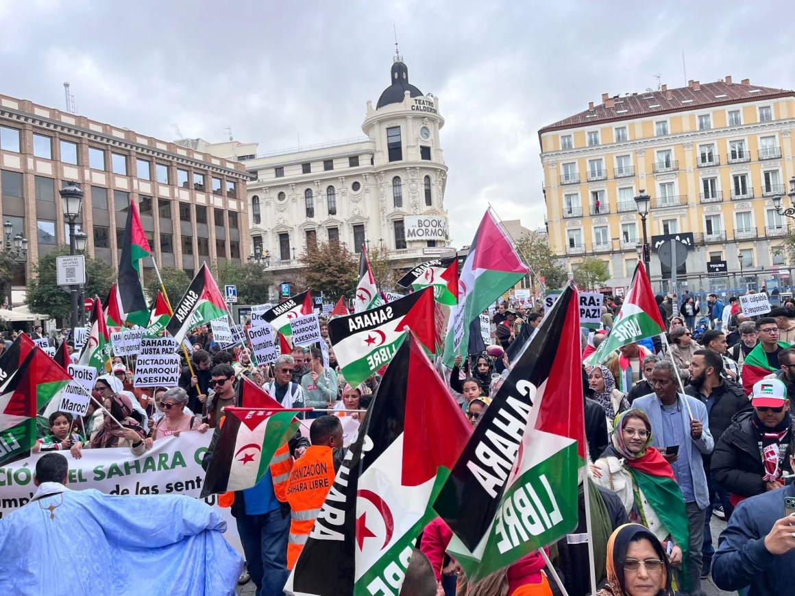 Manifestación en Madrid denuncia Acuerdos Tripartitos de Madrid Denuncia a la postura del ejecutivo español
