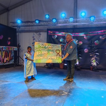 FRANCIA | “Amigos del Mundo” despide a los niños y niñas saharauis del campamento de verano con una velada artística
