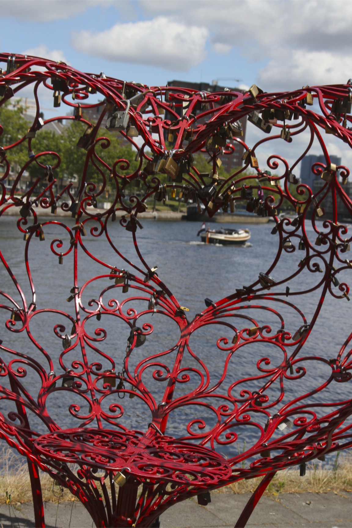 A love-locked heart on a Rotterdam quay – Notes from Camelid Country