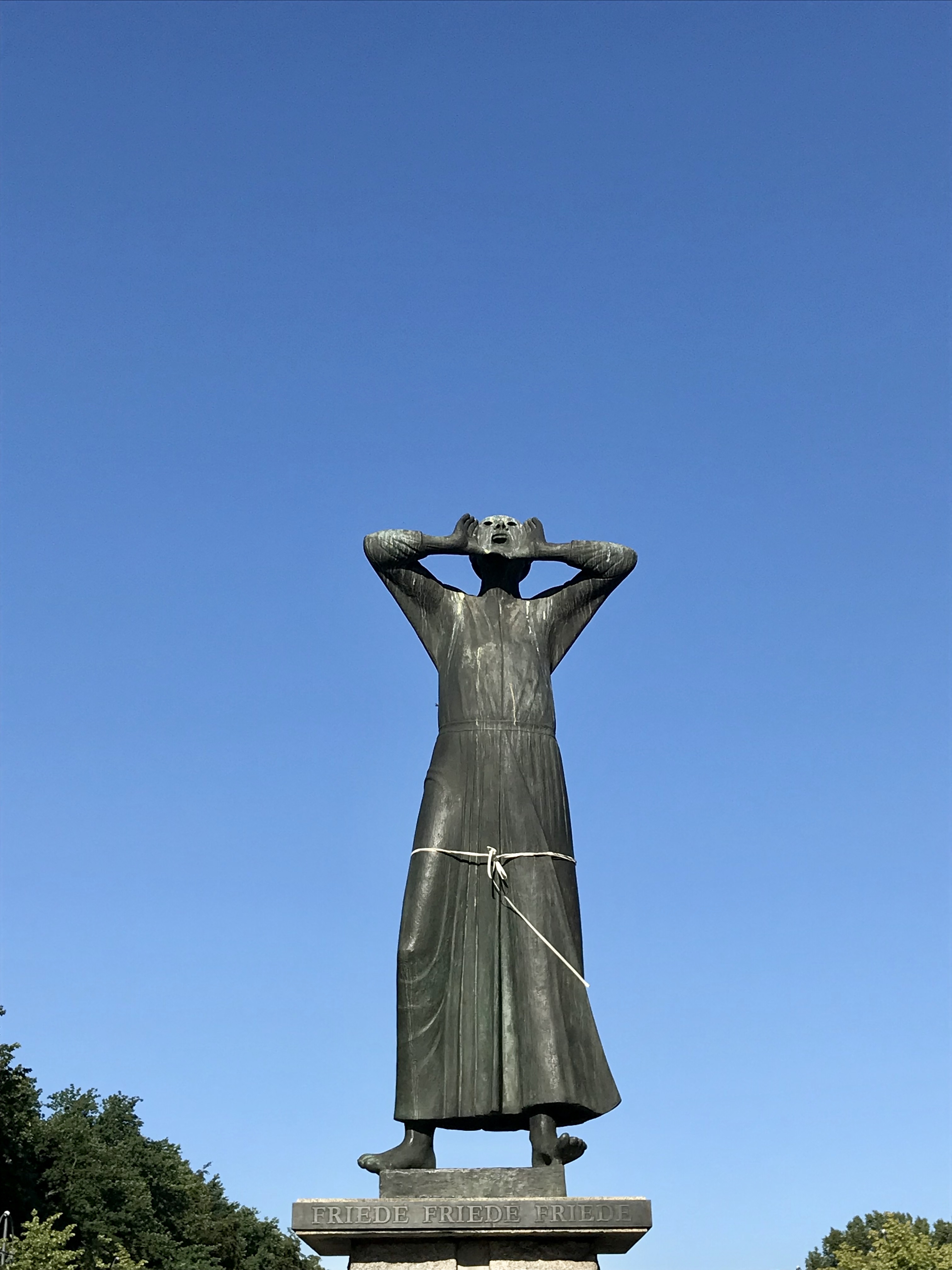 Der Rufer, Berlin, Germany