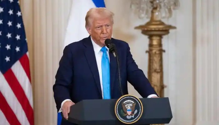 Trump pide a Putin detener "esta guerra ridícula"
