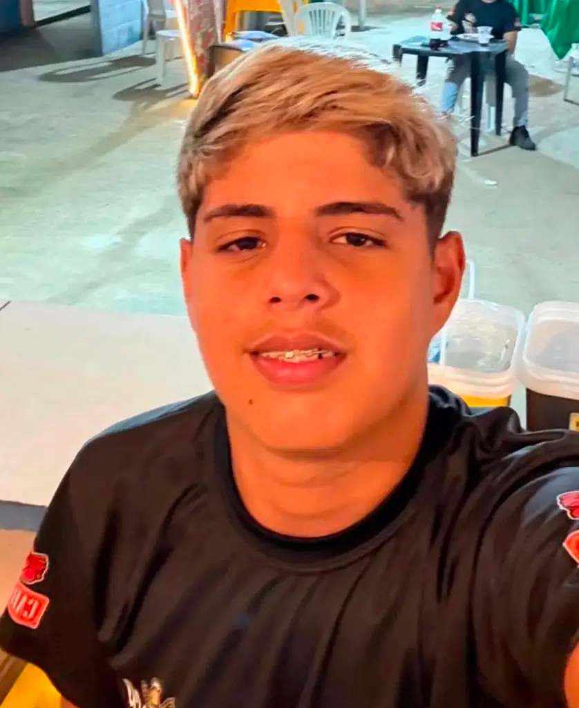 Jovem de 16 anos morre após ser atingido por coruja enquanto pilotava motocicleta em Pocinhos