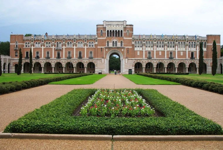 Universidad Rice Ofrece Programa de Ayuda Financiera Para Ofrecer Matrícula Gratuita