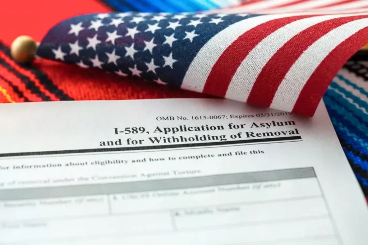 A 170,000 Salvadoreños se les Acaba el TPS