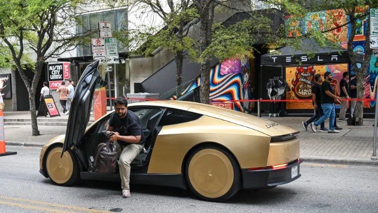 Tesla Inaugura los Taxis sin Conductor en Austin, Houston Podría ser el Siguiente