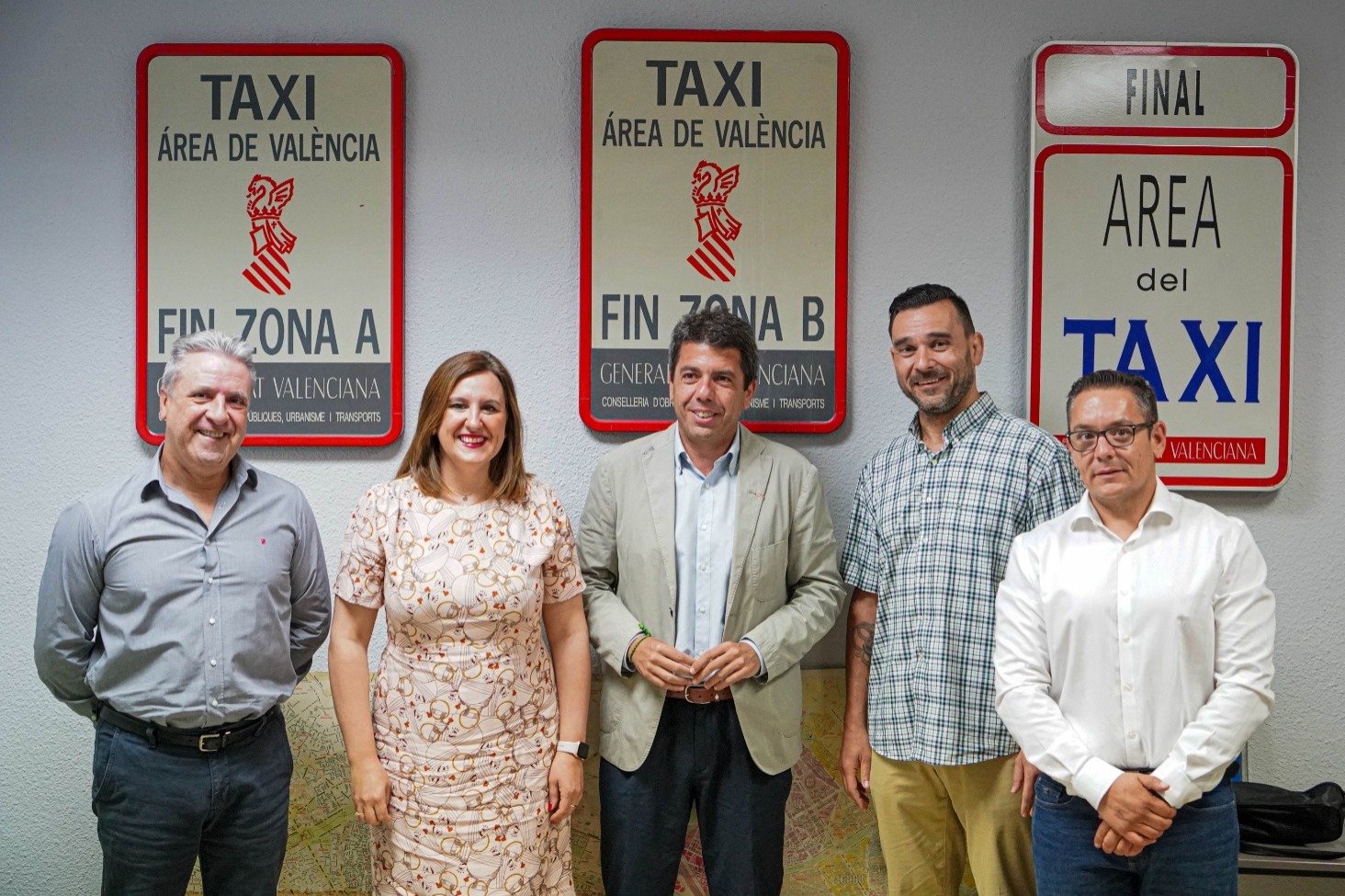 FOTO REUNIÓN SECTOR TAXI