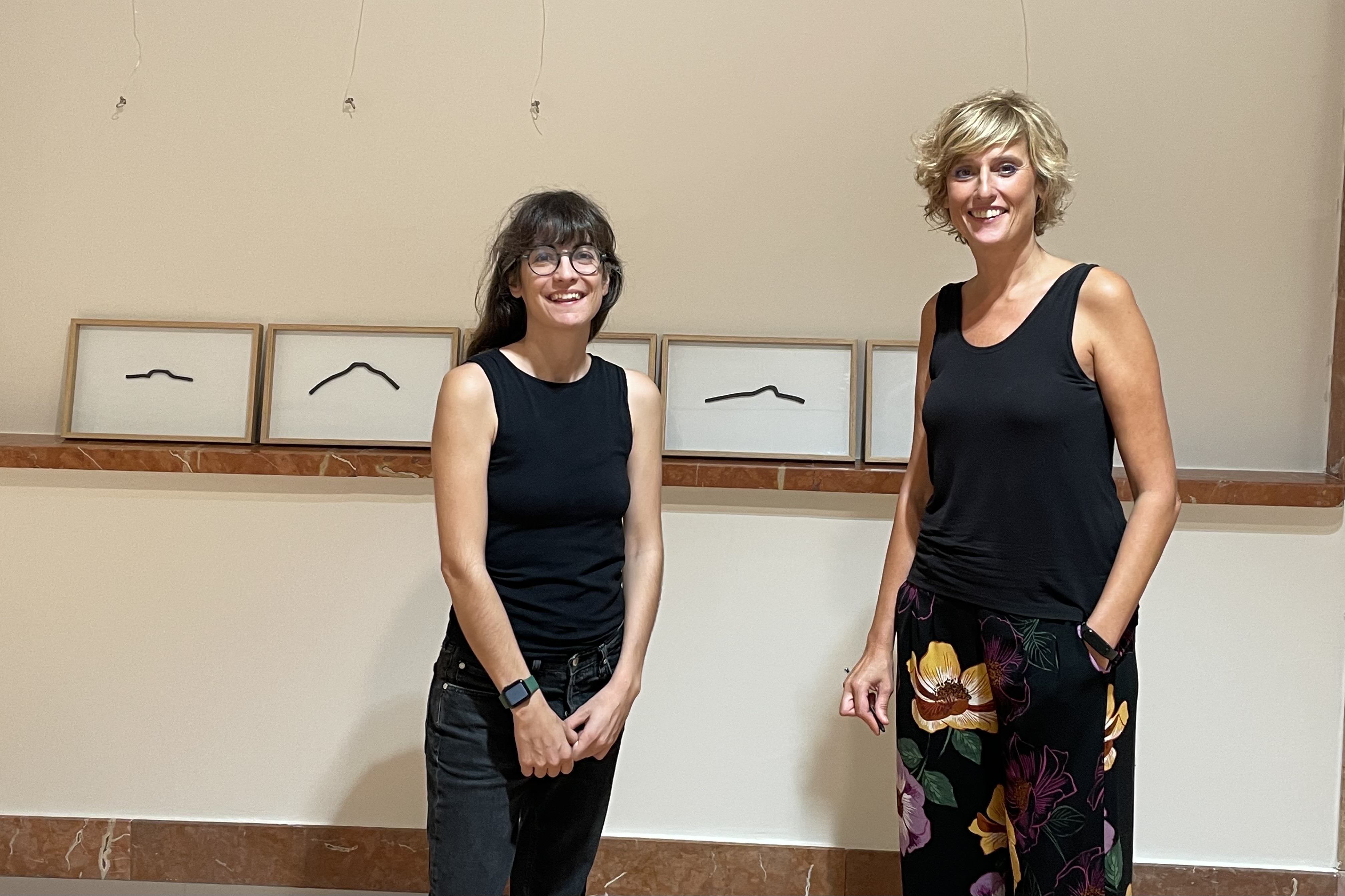 15092022 VERÒNICA RUIZ A EXPOSICIÓ BECA HÀBITAT ARTÍSTIC