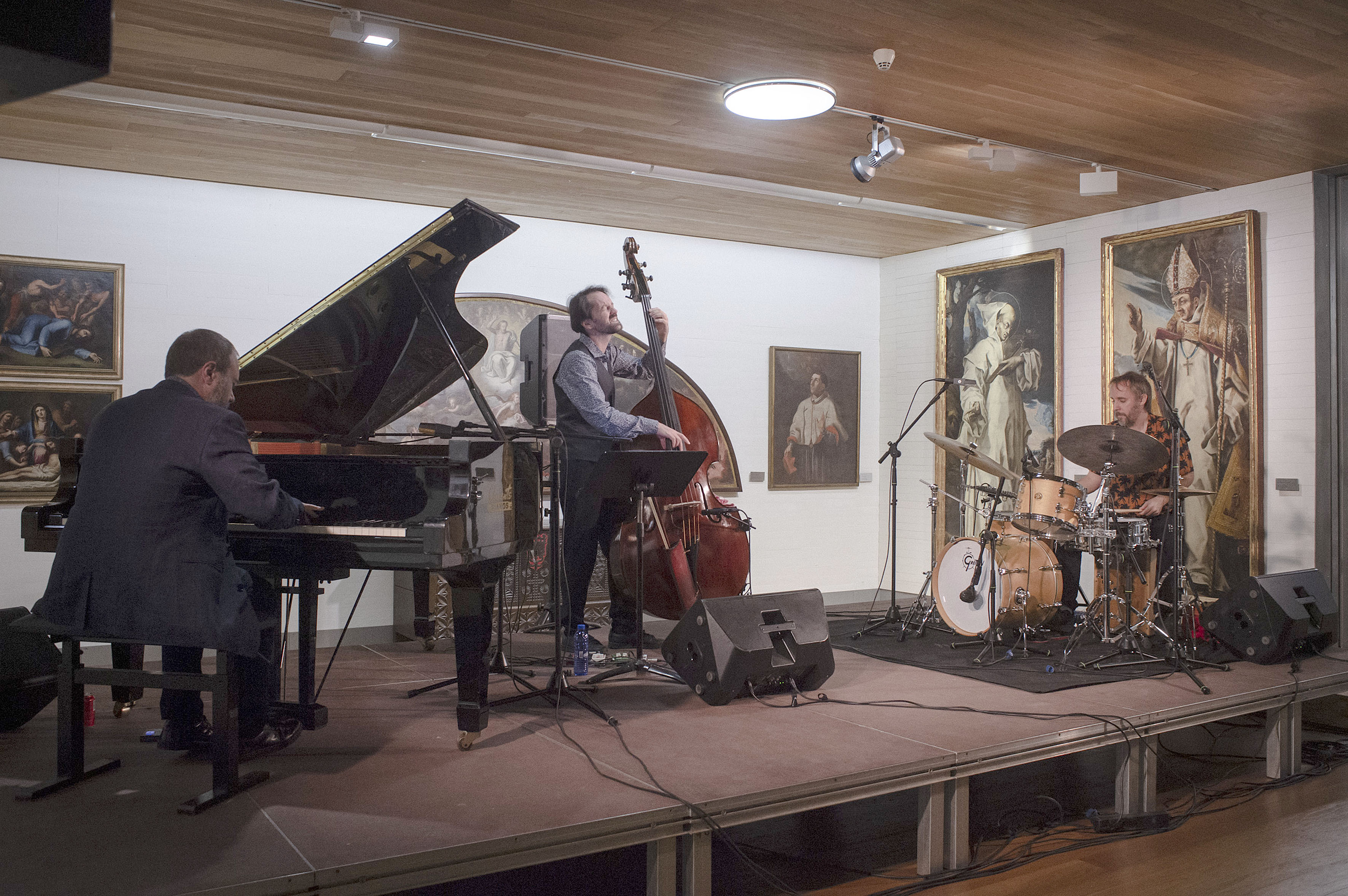 Moisés P. Sánchez Invention Trio 03