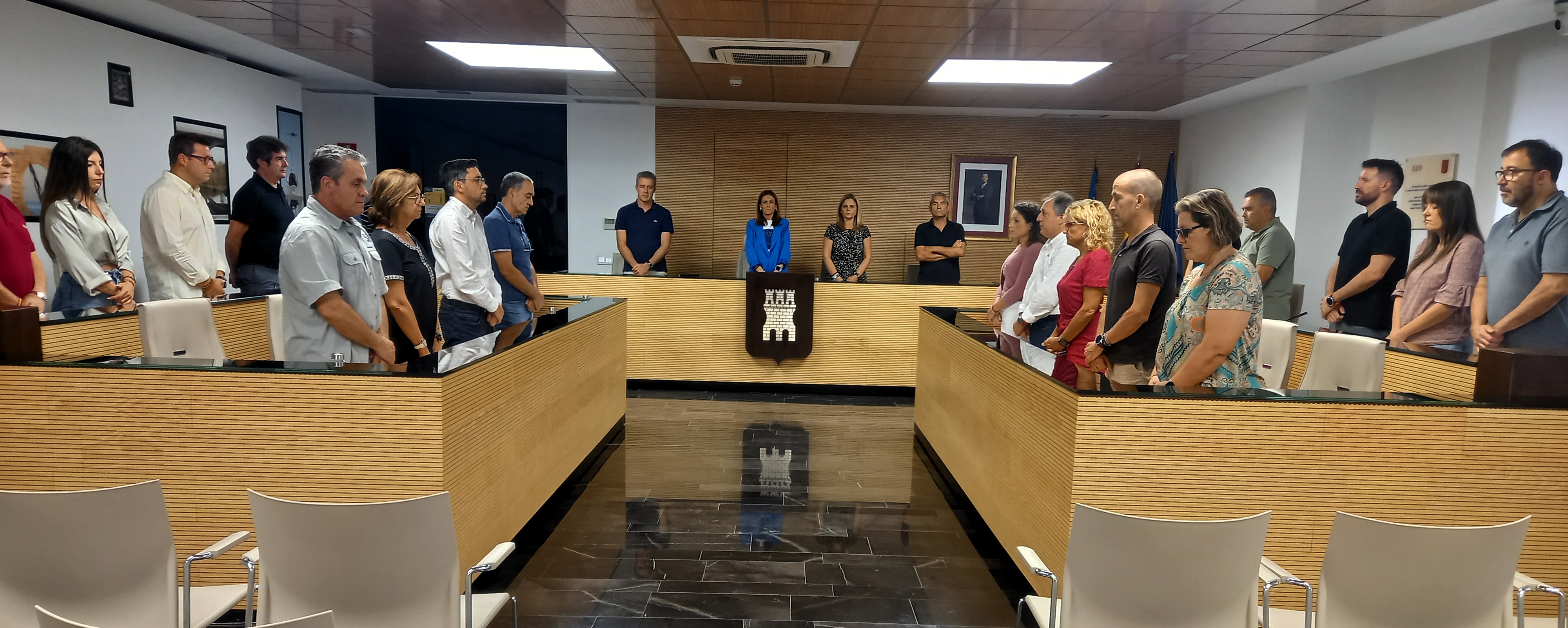 MINUTO DE SILENCIO PLENO2