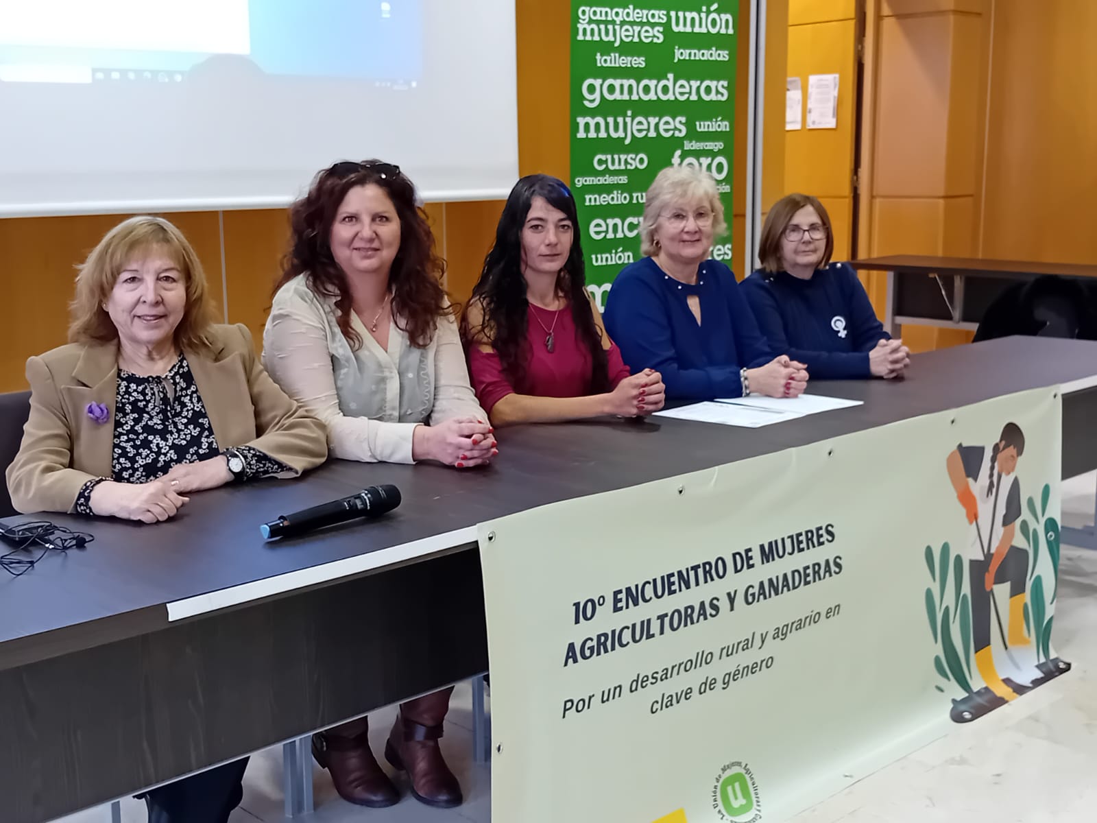 Dones de la Unió 1
