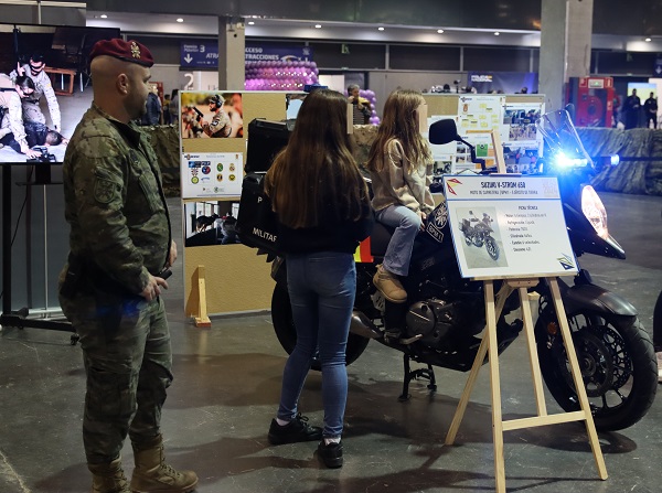 EXPOJOVE_3
