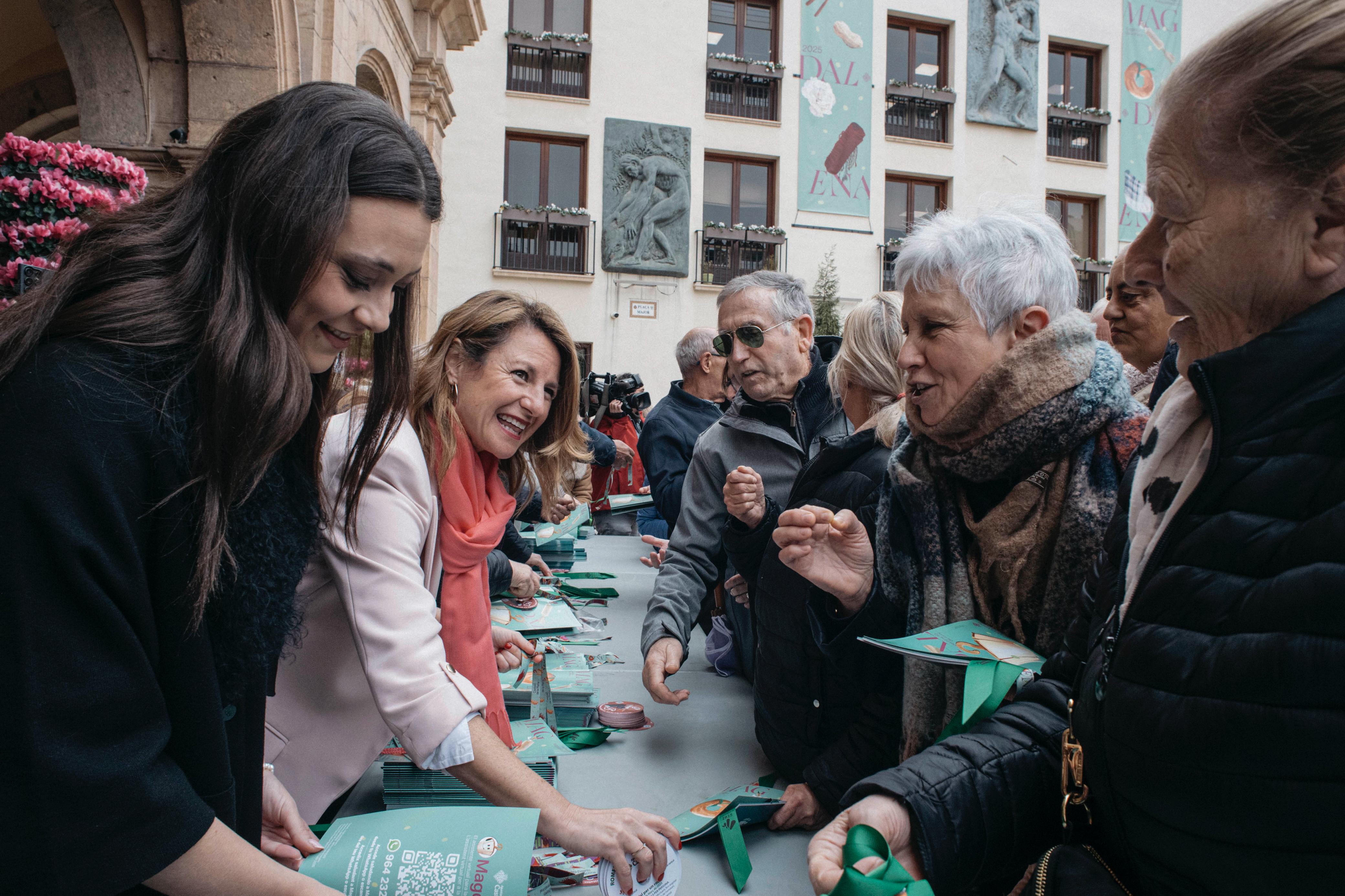 REPARTO PULSERAS I LLIBRETS