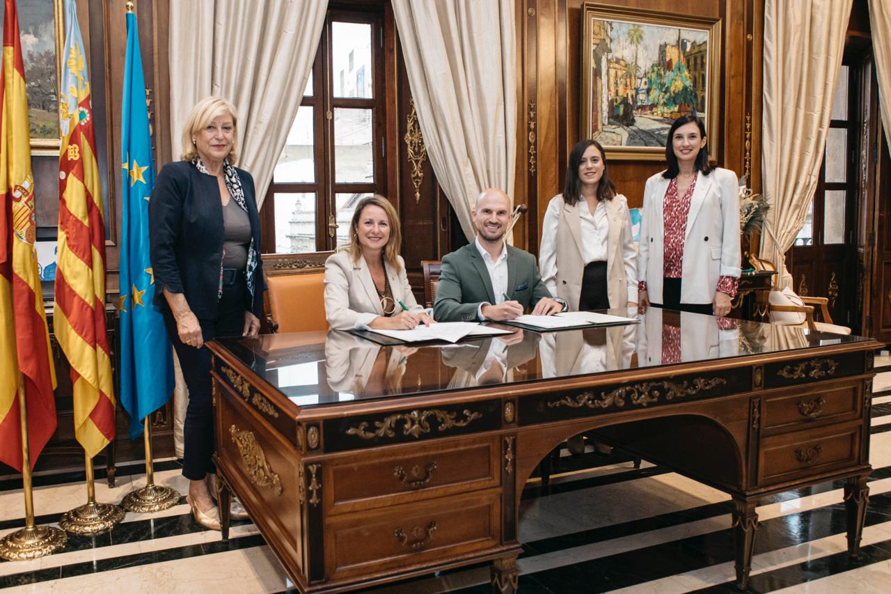 UNED SENIOR