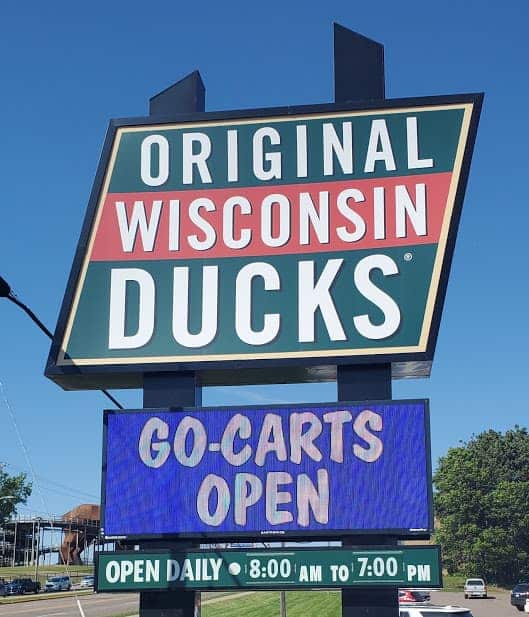 The Dells Ducks, How to... (Day Drinking & Free Safe Rides)