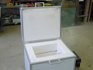 工房オリジナルのガラス工芸用小型電気炉 | 能登島ガラス工房