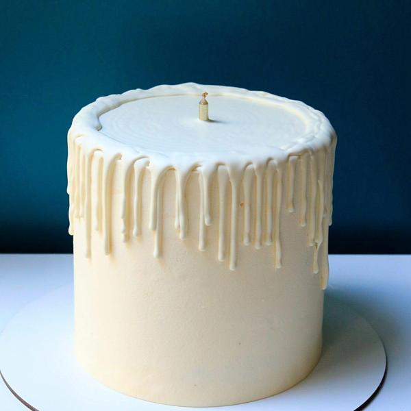 L.C Bougie – Candle Cake