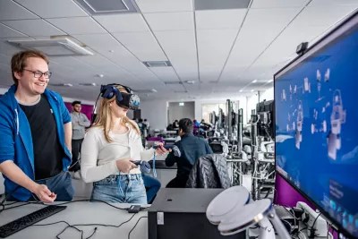 Study Electronic Electrical Engineering Abroad Courses Scope - Premium Light Image Gallery - Full HD