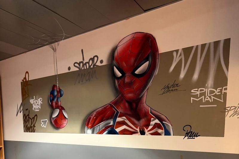 🚨🕷️ Spider-Man débarque à l&rsquo;hôpital ! 🕸️❤️