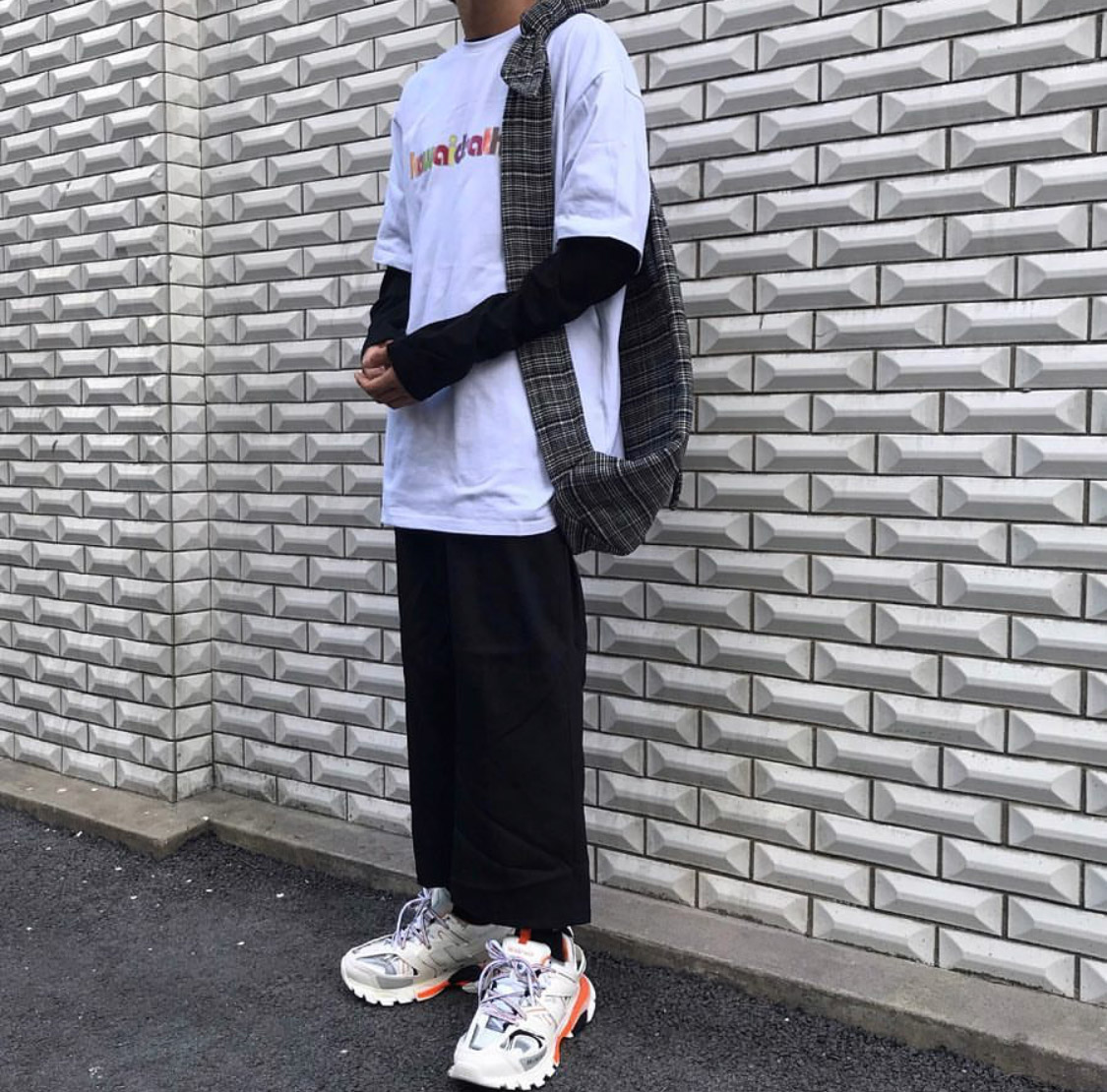 巴黎世家鞋子穿搭穿搭學堂 Pbhcl