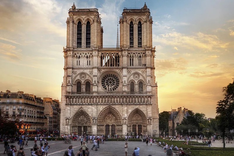 Notre-Dame de París deslumbra tras su reapertura: más de 6 millones de visitas en seis meses