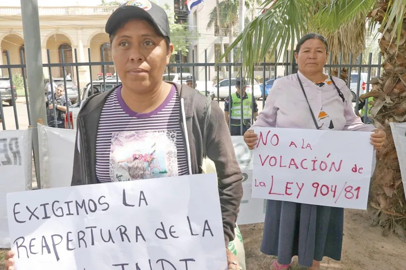 Indígenas y productores de caña en Paraguay intensifican protestas con bloqueos de carreteras