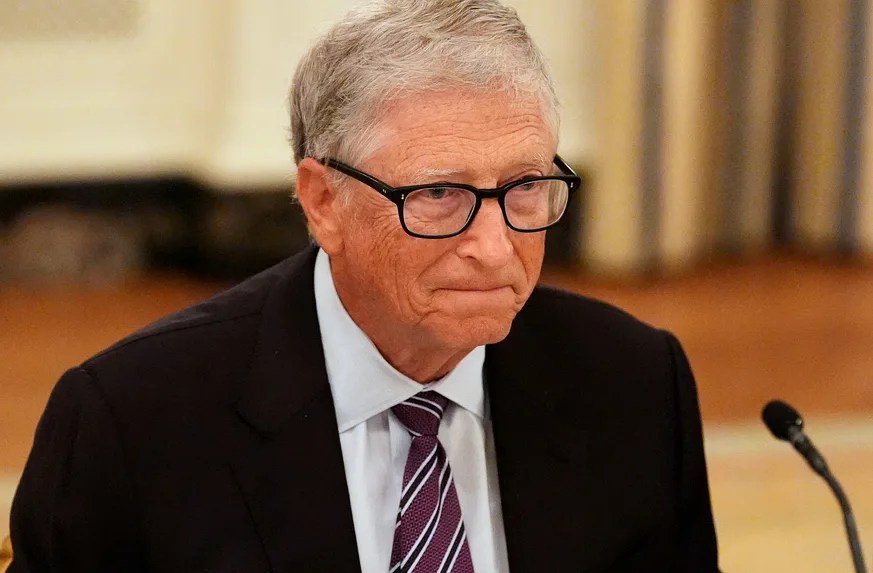Bill Gates prevé que en diez años la inteligencia artificial realizará la mayoría de las tareas humanas