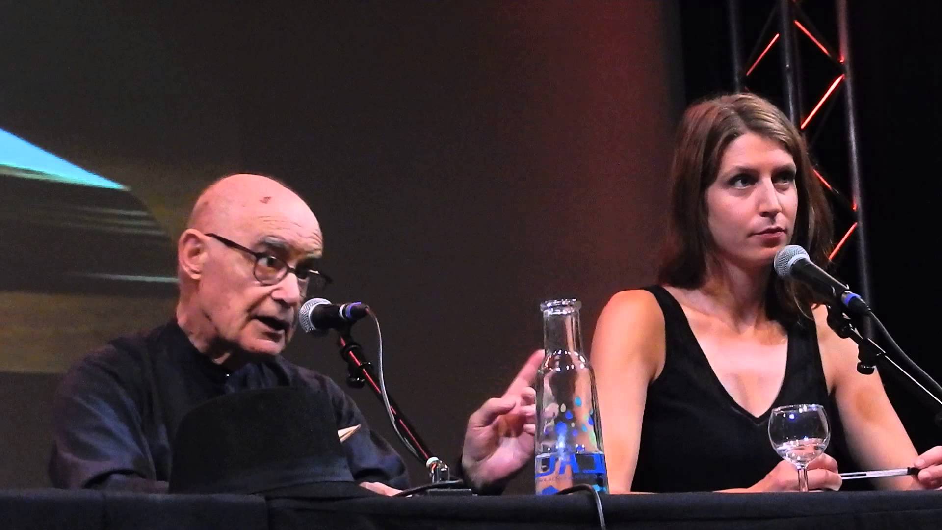 Boeken van adele van reeth koop je eenvoudig online bij bol.com gratis retourneren 30 dagen bedenktijd snel in huis Coming Excerpt Jean Luc Nancy With Adele Van Reeth Numero Cinq