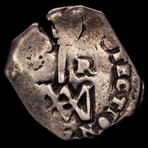 CARLOS II (1665-1700). Sevilla. 4 reales. Tipo "María". Sf, Se. Valor R 4 flanqueando la cruz. 10,79 gramos.(Cal-Tipo 99). BC+. Rara.