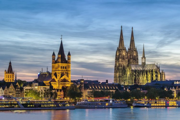 Koln Grad A&O Koln Dom - City Break KOLN - Nunti de vis