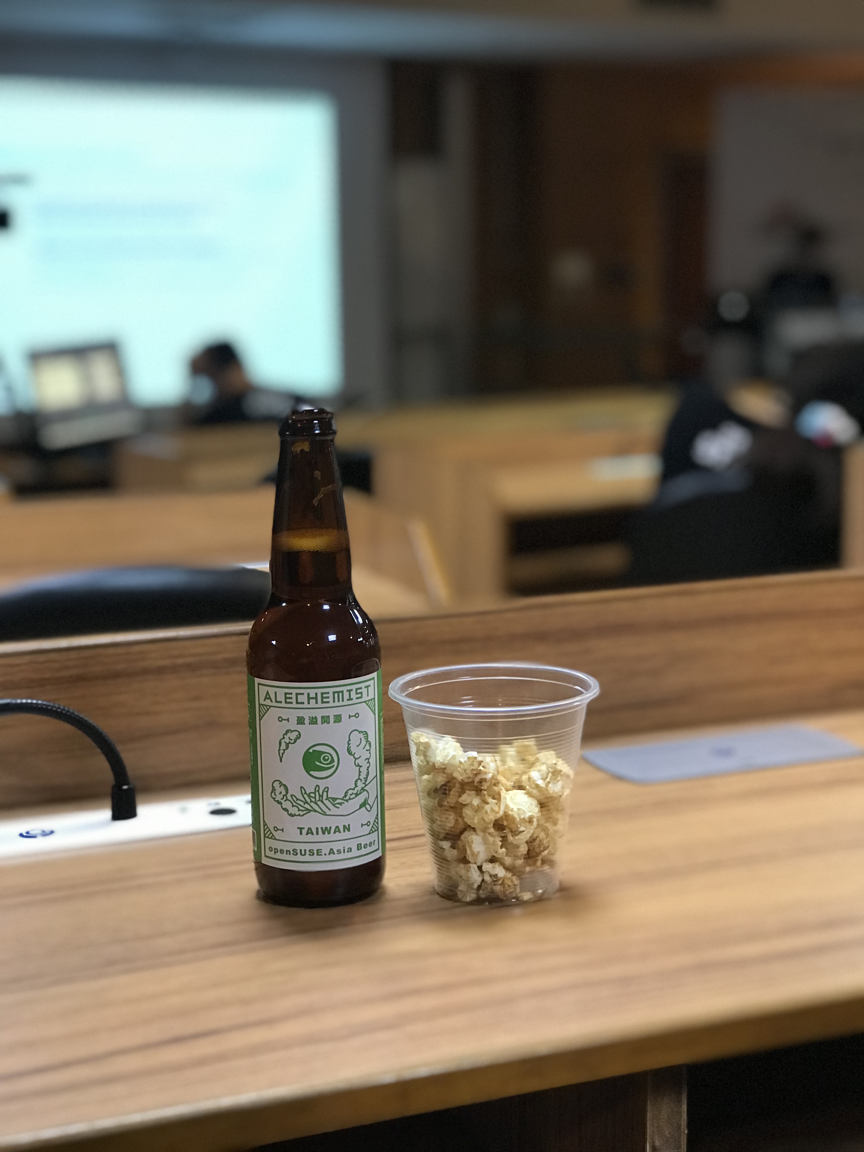 We really need to get ourselves some GNOME Beers... these OpenSUSE ones were awesome!