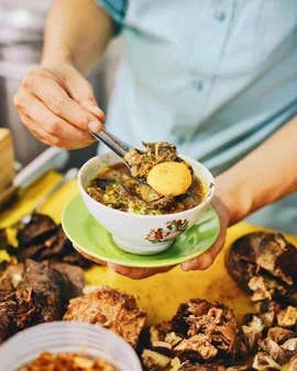 7 Rekomendasi Kuliner Khas Kota Makassar, Komplit Pallubasa dan Pallumara