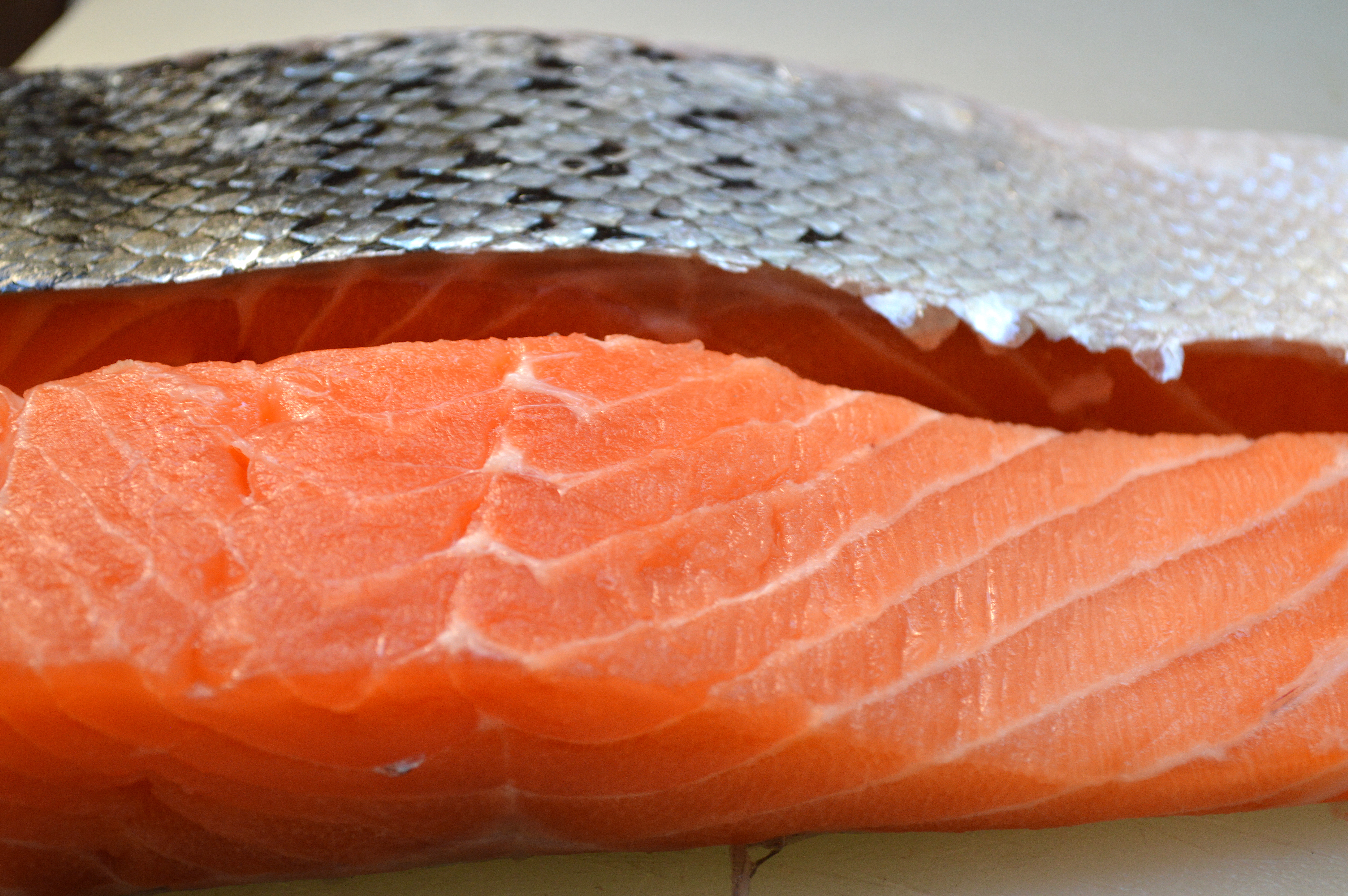 Beautiful, bright and fresh salmon! Find the recipe for Asian cooked salmon