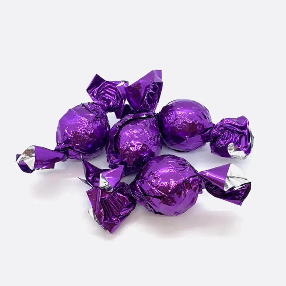 Milk chocolate with milk cream pralines