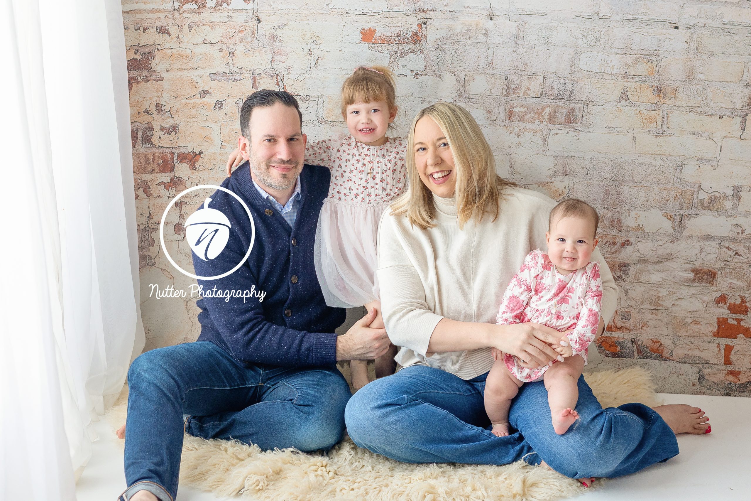 Nashua NH Baby photographer - Family with 6 month old