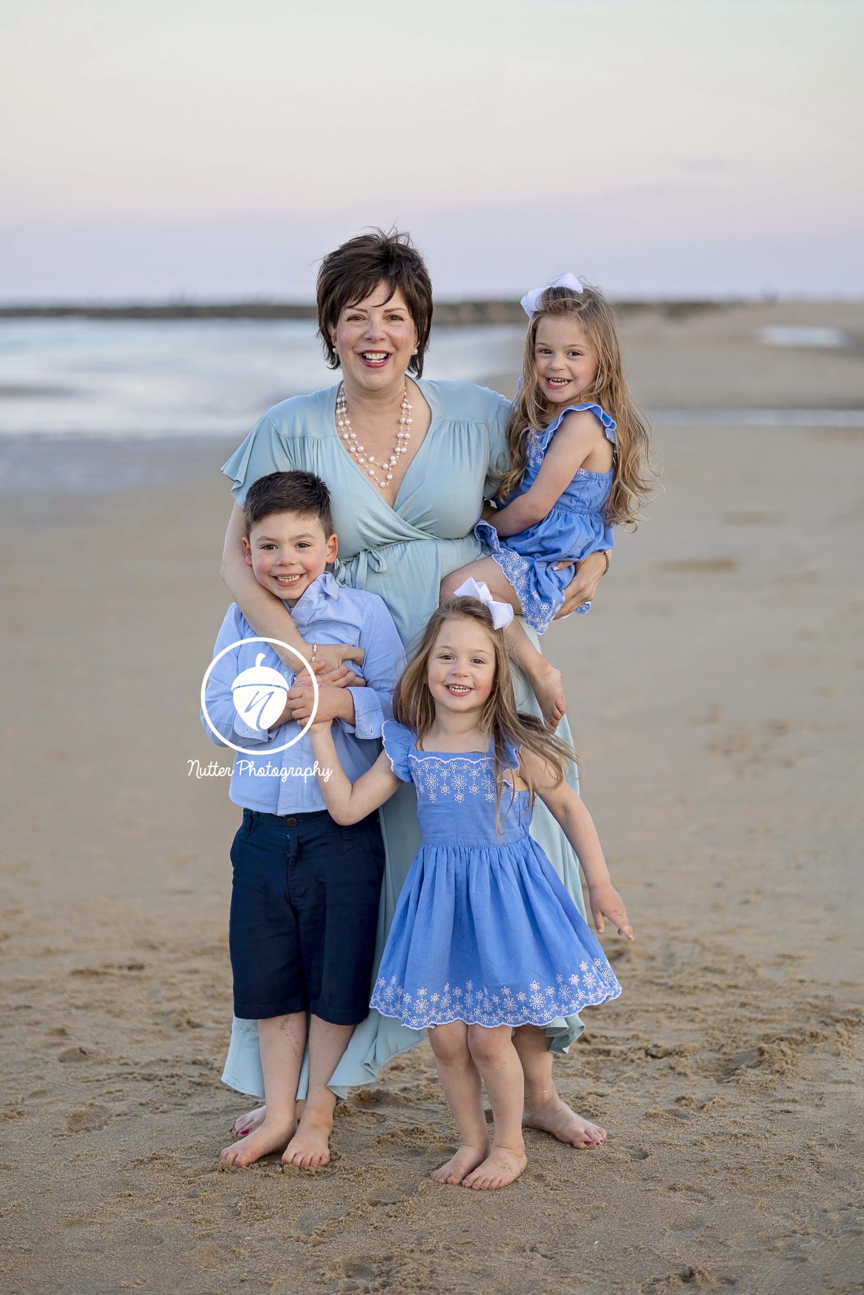 Family pictures at the beach