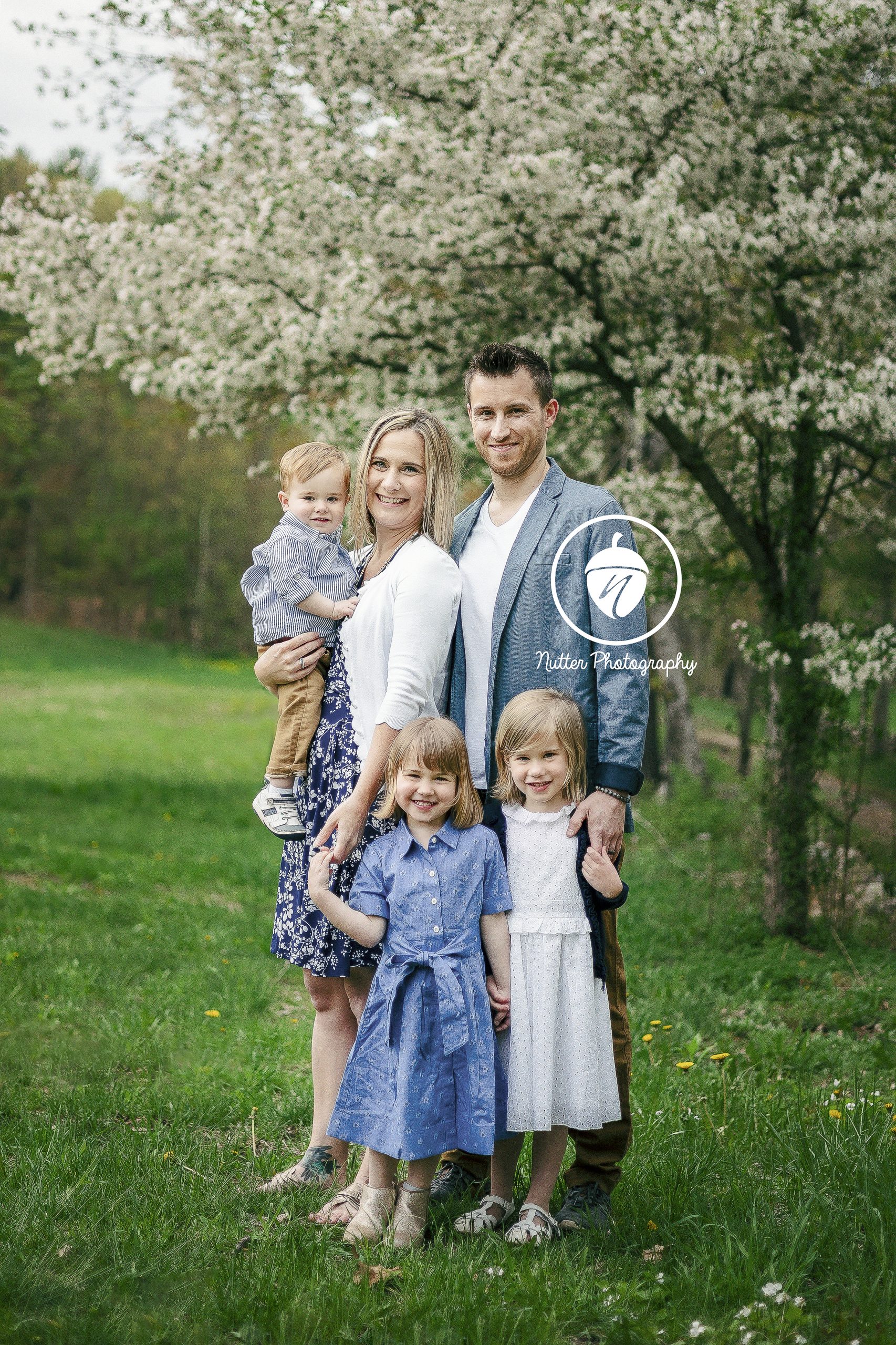 Family portraits during extended family session