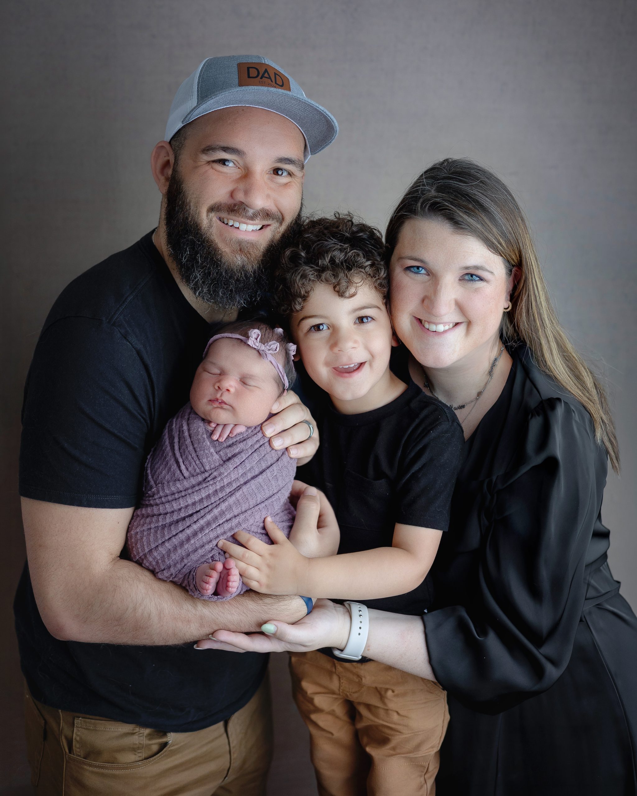 Newborn and Family Photographer - Hudson, MA