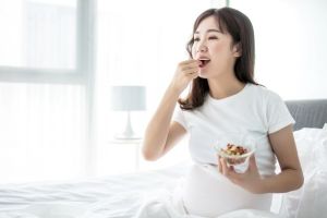benefits of eating almonds for skin eating almonds