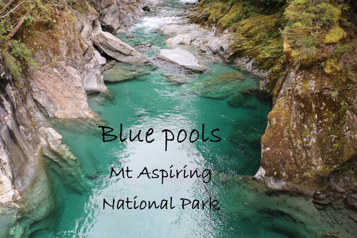 ブループール　(Blue Pools)