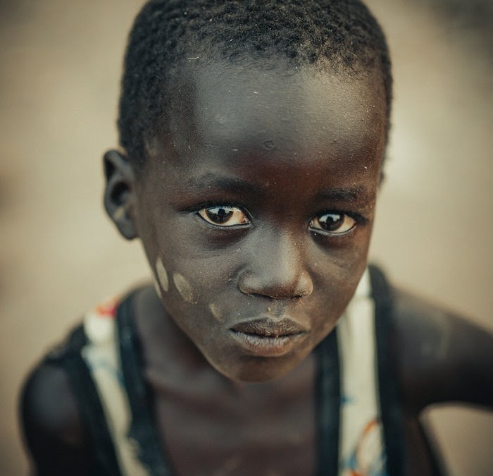 "Cuando al final de la vida me pregunten ¿has amado? Enseñaré un corazón lleno de nombres."
