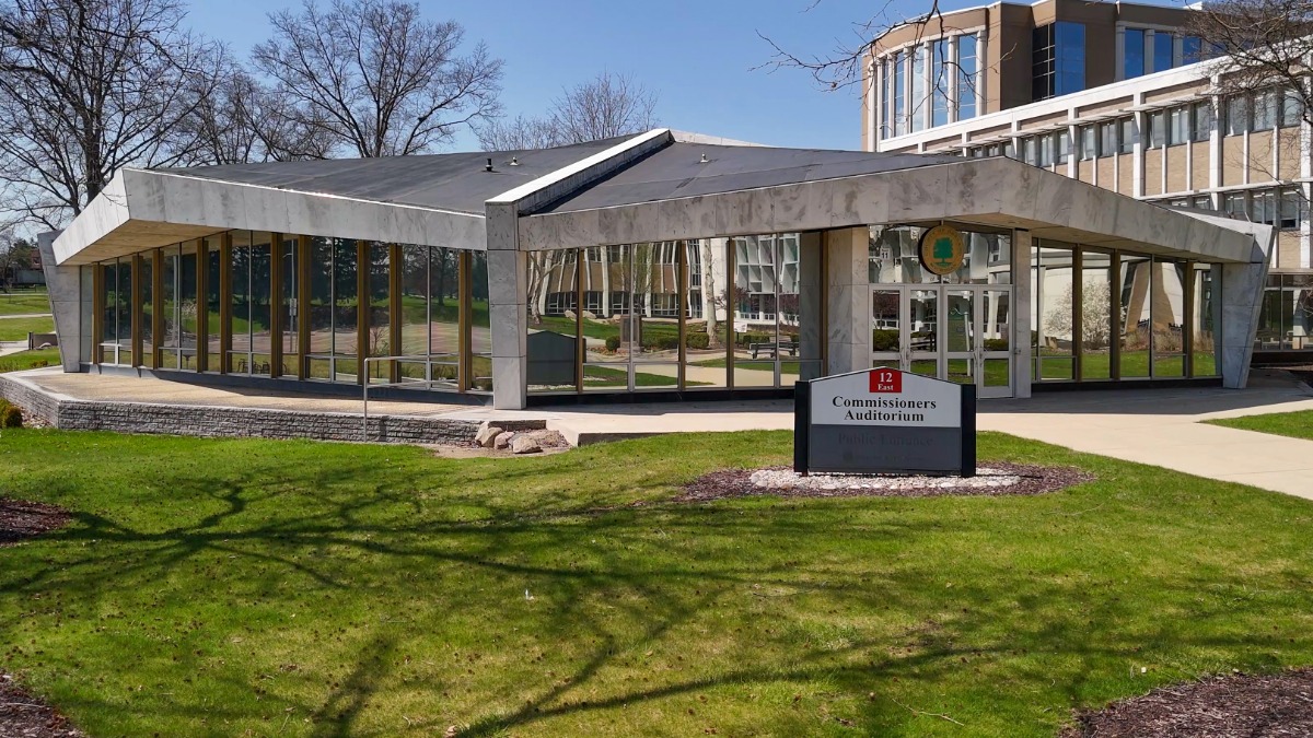 The Board of Commissioners Auditorium from the outside.