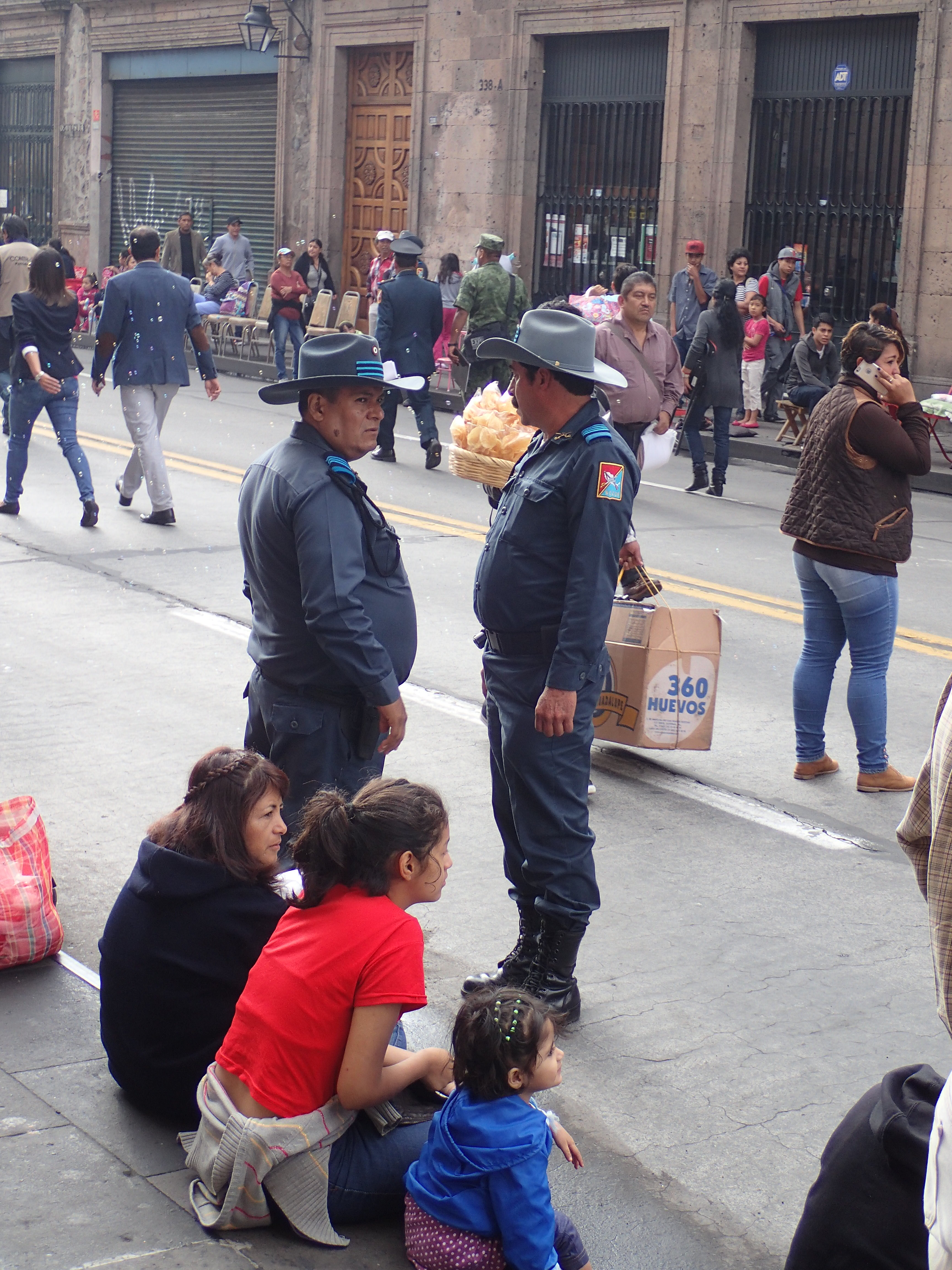 M - Le défilé Morelos