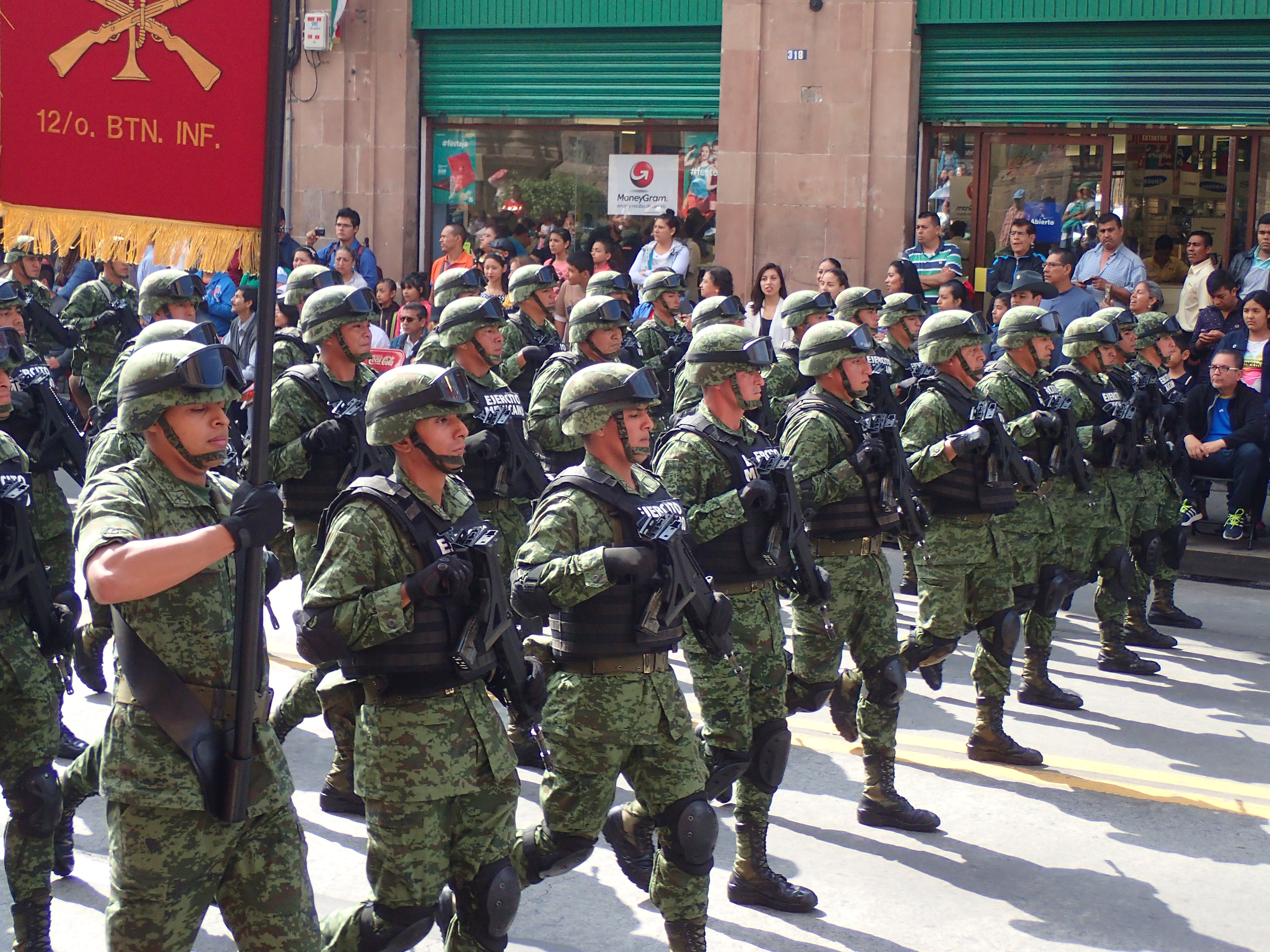 M - Le défilé Morelos