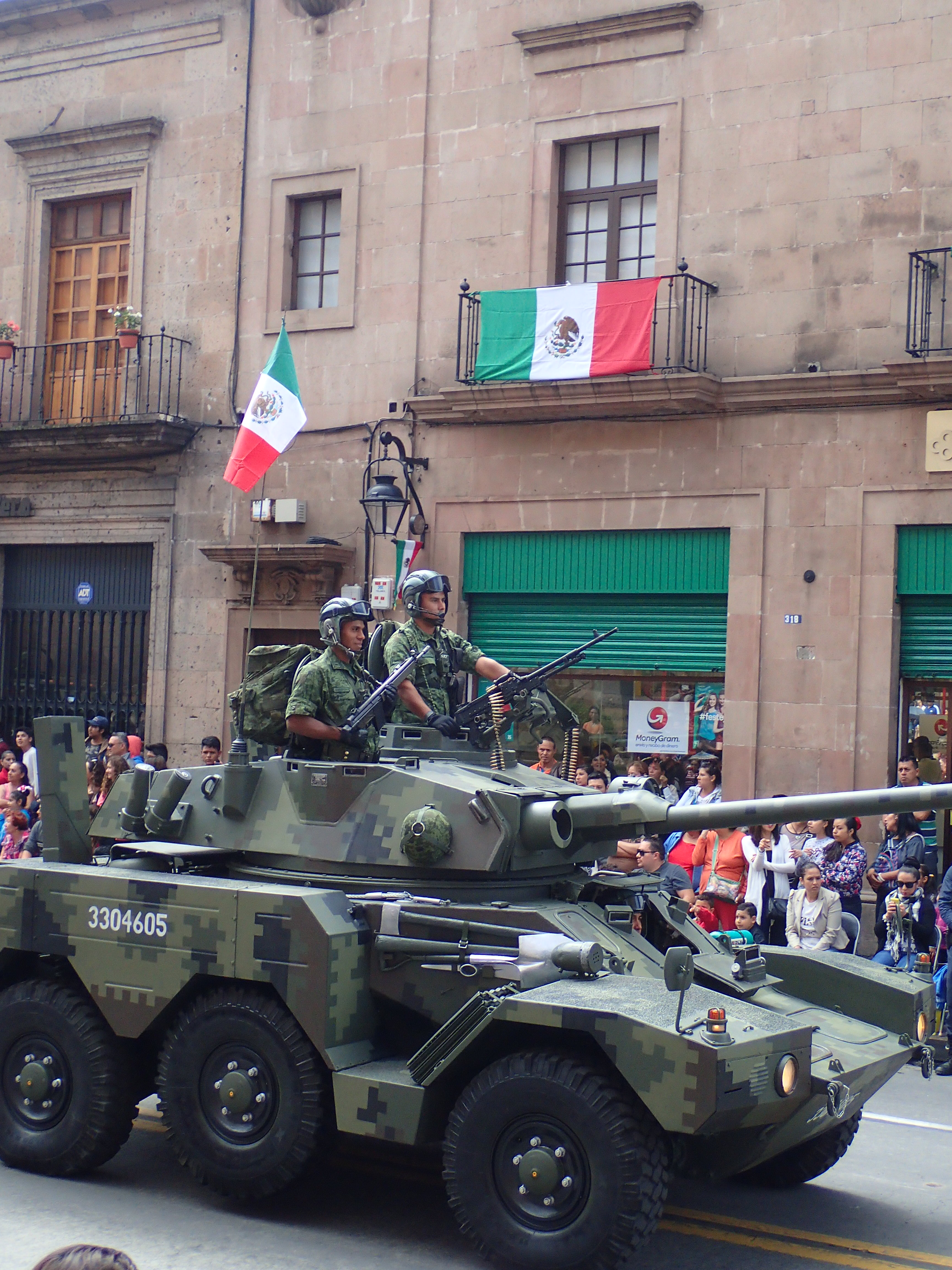 M - Le défilé Morelos