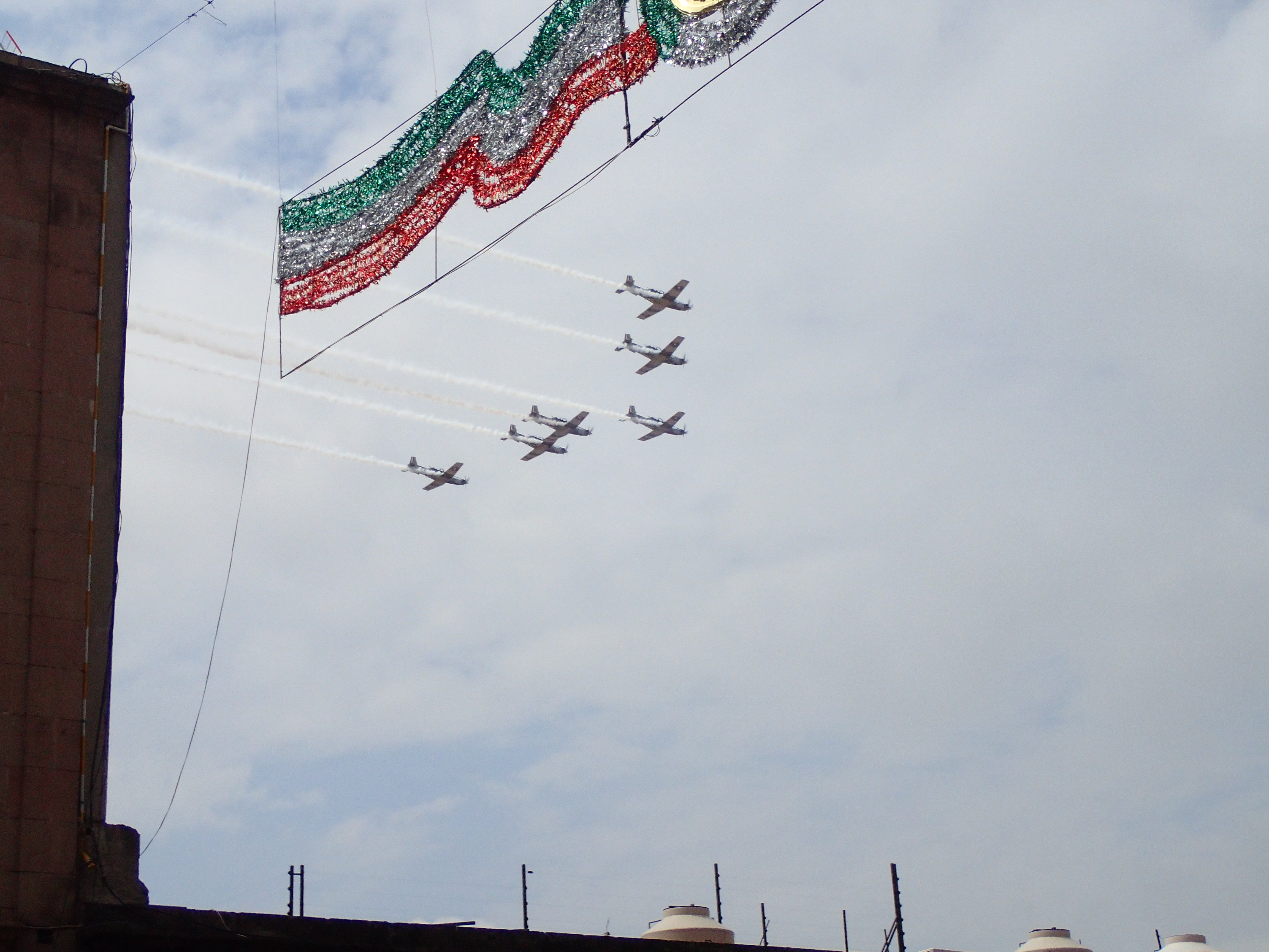 M - Le défilé Morelos