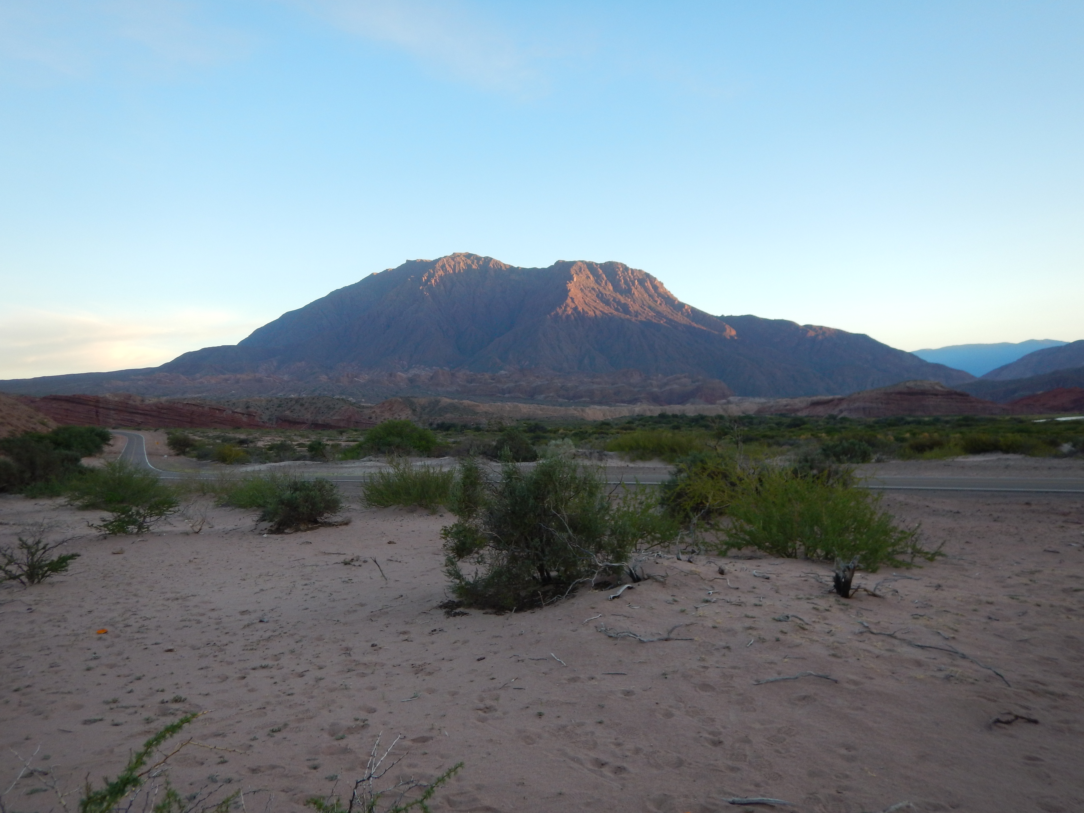 J3 - Levé de soleil sur la Quebrada de las Conchas