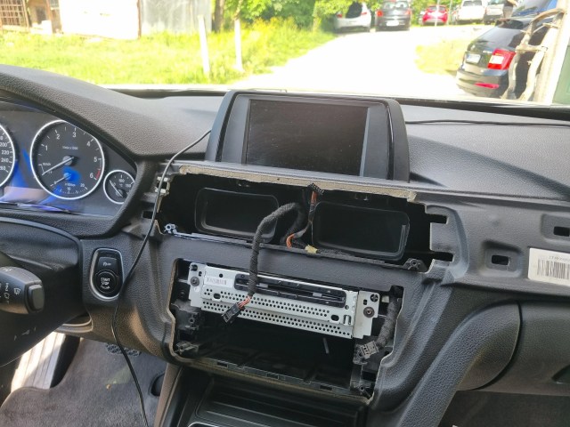 Part 2 - Road Top Smart CarPlay Module Installation